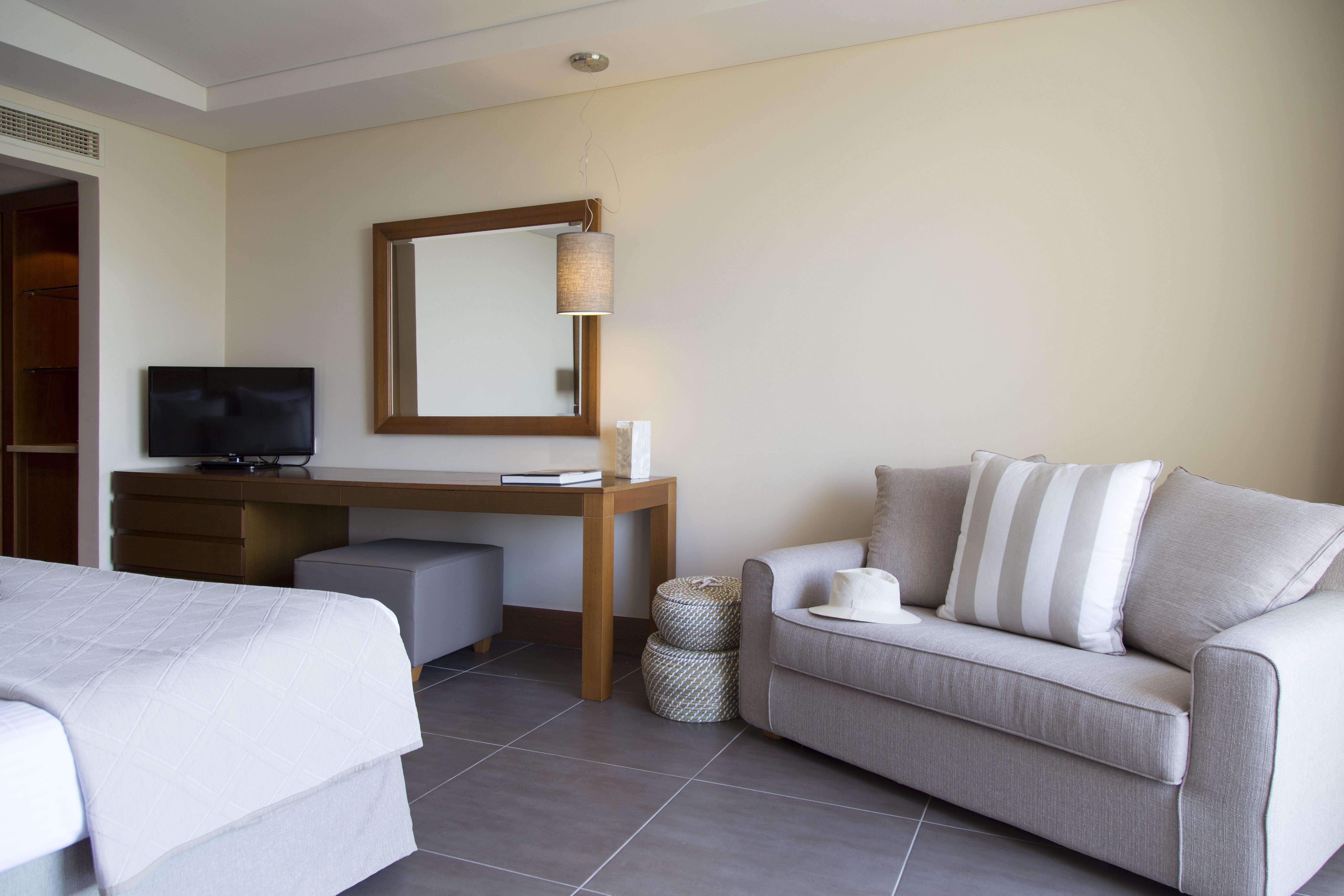 ホテル ポルト カラス メリトン ネオス・マルマラス エクステリア 写真 A room at the hotel