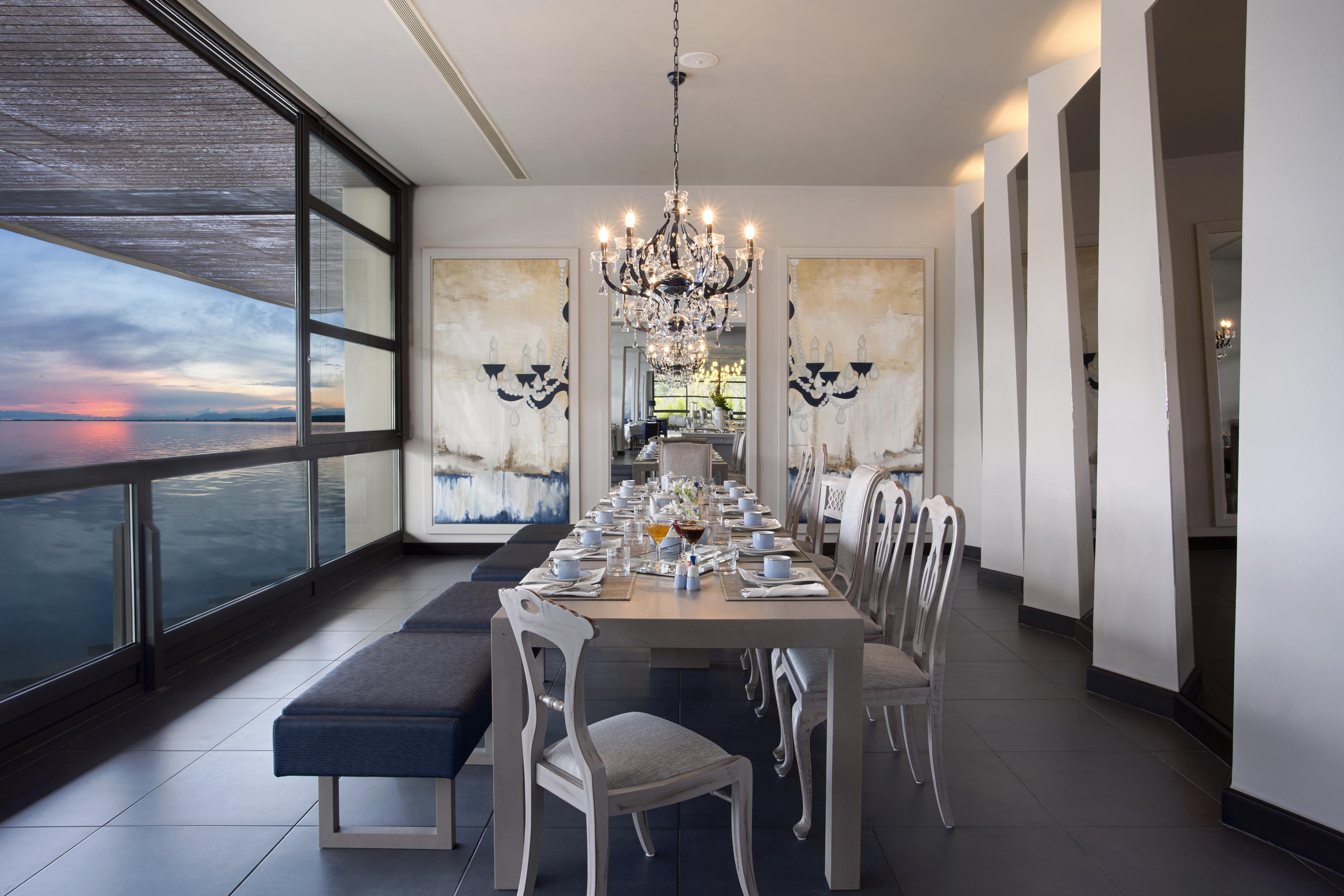 ホテル ポルト カラス メリトン ネオス・マルマラス エクステリア 写真 The dining room